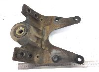 9413220003 Suport pentru arcuri lamelare, axa față stânga MERCEDES-BENZ A9413220003 A9413200070 9413200070 Axor, Actros MP1, MP2, MP3 (1996-2014)