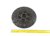 1929397 Kopplingsskiva SCANIA 1749123 571447 1412319 1510032 2899808 4-series (1995-2006) FIYWHEEL-SIDE