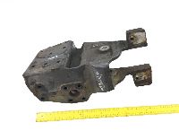 5010574077 Wspornik resoru piórowego, oś przednia przednia lewa RENAULT TRUCKS Magnum (1990-2014) RENAULT