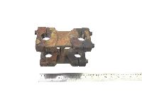 1693535 Manille de ressort à lames, essieu avant droit DAF 1205668 XF95, XF105 (2001-2014)