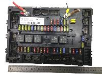 0014461358 Säkringsblock MERCEDES-BENZ A0014461358 A0004468958 A0004469458 0004468958 0004469458 Antos, Arocs, Actros MP4 (2012-) MERCEDES HELLA
