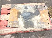 0003153621 Befestigungsplatte Sattelkupplung MERCEDES-BENZ A0003153621 A0003152521 0003152521 Axor, Actros MP1, MP2, MP3 (1996-2014) JOST