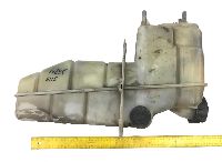 2401668 Réservoir d'expansion SCANIA 1894478 1370707 1849428 1855164 1421090 1492421 1511775 1765735 1882239 2645260 1385966 P,G,R,T-series (2004-2017)