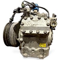 21369845 Compresseur de climatisation AC Compressor / pump VOLVO 21486837 B6, B7, B9, B10, B12 bus (1978-2011) EBERSPÄCHER