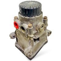 5010457556 EBS Valve, Front Axle Left RENAULT TRUCKS 5010457557 5010457146 5010344185 5001875467 5010457257 7420570906 Premium, Premium 2 (1996-2014) KNORR-BREMSE RENAULT