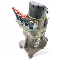 21390592 Foot brake Valve VOLVO FE FL / RENAULT Midlum