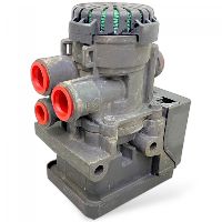 0004295724 EBS Valve, Front Axle Left MERCEDES-BENZ A0004295724 A0004297724 0004297724 Antos, Arocs, Actros MP4 (2012-) KNORR-BREMSE MEERCEDES-BENZ