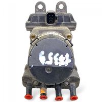 21761966 Foot brake valve Volvo FE, FL