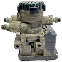 22225550 EBS-modulaattori, etuakseli oikea VOLVO 21114974 7422225564 7421327346 22225564 FL, FE (2013-) KNORR-BREMSE