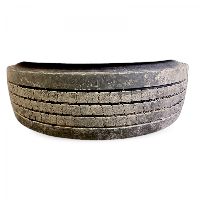 295/80R22.5 Tyre with Rim; 1pcs