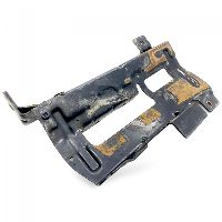 7482560239 Suportul plăcii de treaptă inferioară, stânga RENAULT TRUCKS 82560239 T (01.13-) RENAULT TRUCKS
