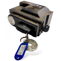 0004468508 Comutator de blocare a aprinderii MERCEDES-BENZ 0005453835 0004463708 A0005453835 A0004468508 A0004463708 0004464408 A0004464408 0004465108 A0004465108 0004465908 A0004465908 0004466808 A0004466808 Antos, Arocs, Actros MP4 (2012-) ANTOS