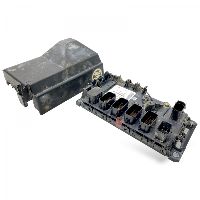 0004462761 Unitatea de Control Electronic, Modulul Frontal MERCEDES-BENZ A0004461561 A0004461461 A0004462061 A0004462661 A09415450046 A0004460861 A0004462761 0004461561 0004461461 0004462061 0004462661 09415450046 0004460861 Axor, Actros MP1, MP2, MP3 (19