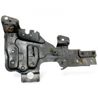 84146830 Suport far, dreapta VOLVO 82872995 84228541 82869624 VOLVO FH, FM, FMX-4 series (2013-)