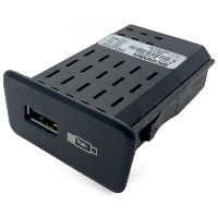 2554704 Skydelis su USB ir AUX lizdu SCANIA L,P,G,R,S-series (2016-)