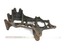 9303220701 Suport pentru arcuri lamelare, axa față stânga MERCEDES-BENZ A9303220701 Axor, Actros MP1, MP2, MP3 (1996-2014)