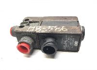 0049975536 Supapă solenoidă MERCEDES-BENZ A0049975536 Axor, Actros MP1, MP2, MP3 (1996-2014) EKS