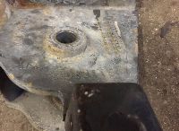 5010574077 Fjäderhållare stödaxel, främre vänster RENAULT TRUCKS Magnum (1990-2014) RENAULT