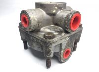 3173824 Relay Valve DAF 3173150 85003978 1082666 42125234 41031426 1340470 1505410 1238474 1238501 1342511 1313871 1305026 1340470R 1519331 1197892 350000 350001 81521166010 81.52116-6010 81.52116-9010 81521169010 81.52116-9036 81521169036 81.52116-9019 8
