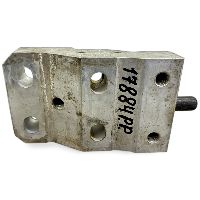 2553513 Cabin torsion bracket LH=RH for SCANIA