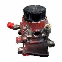 1499799 EBS Valve, Front Axle Left EBS Valve, Front Axle Left SCANIA 1405606 1423910 4-series (1995-2006)